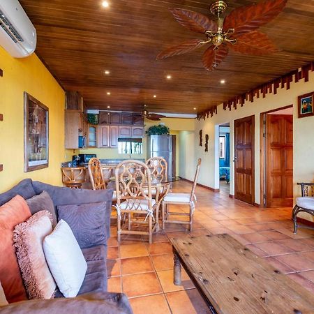 Warm Interiors And Orange Hues On Ground Floor In Front Of Beach Villa Playa Flamingo Exterior foto