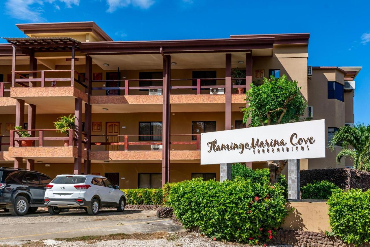 Warm Interiors And Orange Hues On Ground Floor In Front Of Beach Villa Playa Flamingo Exterior foto