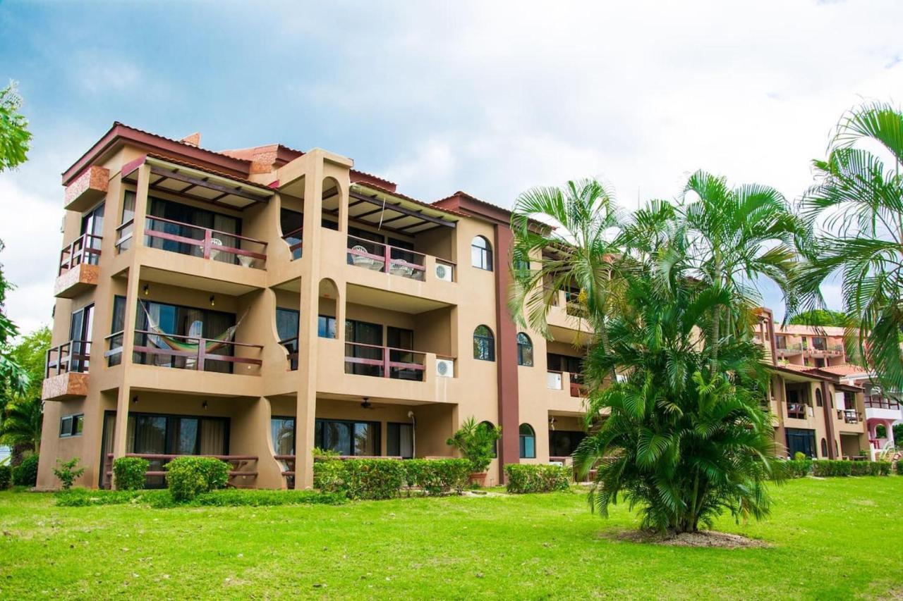 Warm Interiors And Orange Hues On Ground Floor In Front Of Beach Villa Playa Flamingo Exterior foto