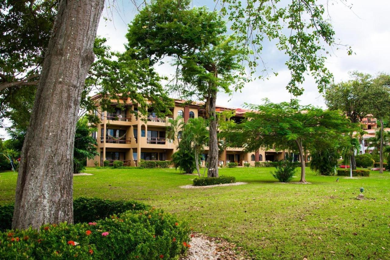 Warm Interiors And Orange Hues On Ground Floor In Front Of Beach Villa Playa Flamingo Habitación foto